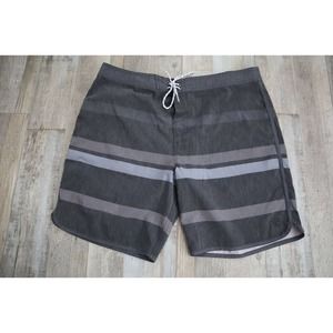 Mens Hang Ten board shorts size 40